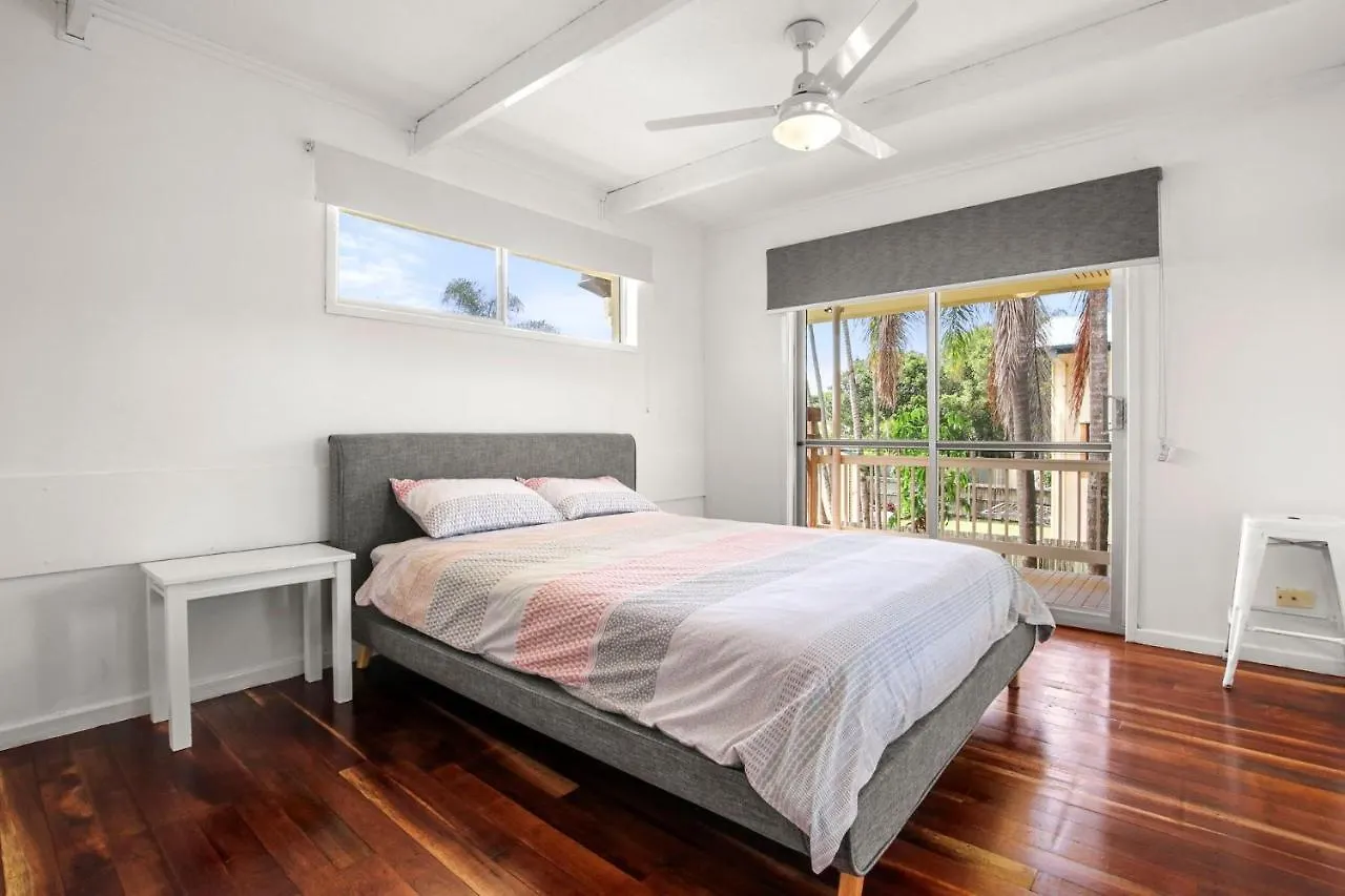 Holiday home Esplanade 123 Golden Beach Australia